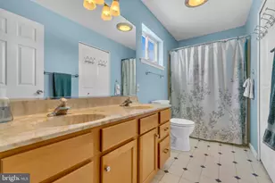 2593 Halleck Dr, Whitehall, PA 18052 - Photo 42