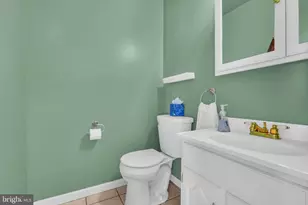 2593 Halleck Dr, Whitehall, PA 18052 - Photo 12