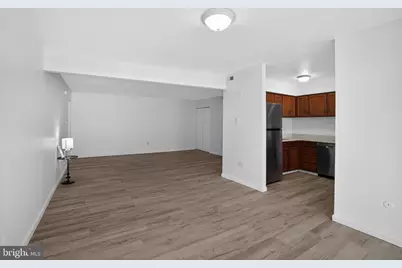 1590 Alta Drive #D8, Whitehall, PA 18052 - Photo 6