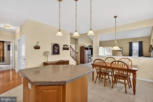 2852 Donegal Dr, Macungie, PA 18062 - Photo 20