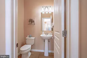 8542 Mayfair Ct, Breinigsville, PA 18031 - Photo 24