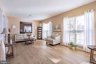 8542 Mayfair Ct, Breinigsville, PA 18031 - Photo 10