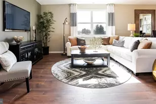 1430 Silk Run, Breinigsville, PA 18031 - Photo 4