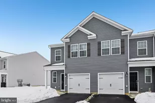 1138 Martin Rd, Breinigsville, PA 18031 - Photo 2