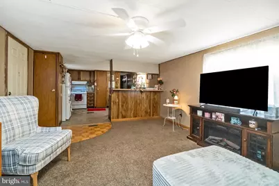 1048 Cedar Street, Laurys Station, PA 18059 - Photo 4