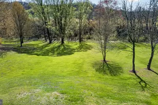 7202 Stein Rd, Zionsville, PA 18092 - Photo 68
