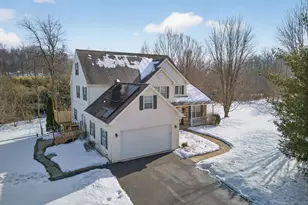 7202 Stein Rd, Zionsville, PA 18092 - Photo 2