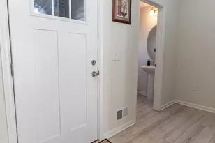 164 Maureen Ln, Allentown, PA 18104 - Photo 2