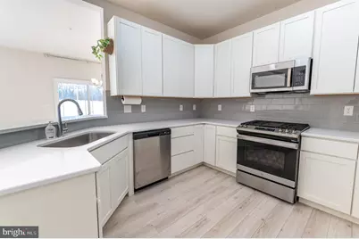 164 Maureen Lane, Allentown, PA 18104 - Photo 6