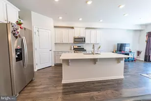 1031 Turnstone Dr, Fogelsville, PA 18051 - Photo 14