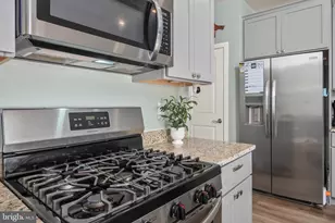 7592 Clayton Ave, Coopersburg, PA 18036 - Photo 18