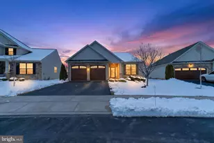 3465 Treeview Dr, Emmaus, PA 18049 - Photo 2