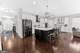 3465 Treeview Dr, Emmaus, PA 18049 - Photo 4