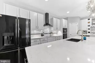 3465 Treeview Dr, Emmaus, PA 18049 - Photo 6