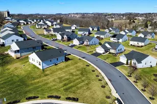 4220 Cypress Ln, Whitehall, PA 18052 - Photo 26