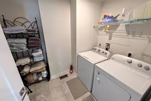 4220 Cypress Ln, Whitehall, PA 18052 - Photo 18