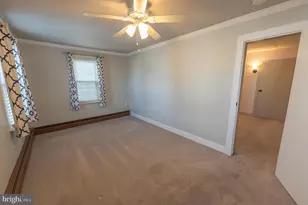 343 Broad St, Emmaus, PA 18049 - Photo 12