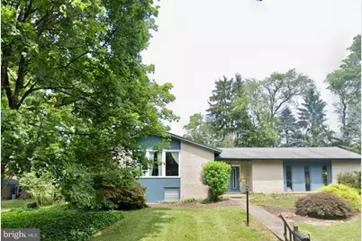 1989 Forest Lane, Allentown, PA 18103 - Photo 2