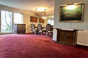 1989 Forest Ln, Allentown, PA 18103 - Photo 6