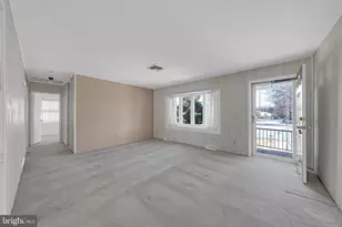 2203 Allwood Dr, Bethlehem, PA 18018 - Photo 4