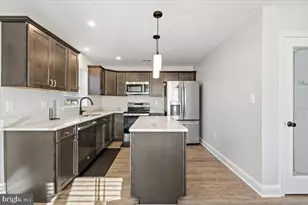 839 E Lynnwood St, Allentown, PA 18103 - Photo 8