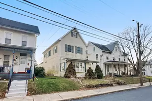 432 Fairview St, Coopersburg, PA 18036 - Photo 2