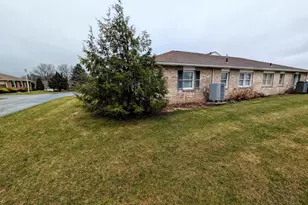 5694 Burning Tree Ln, Macungie, PA 18062 - Photo 22