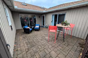 5694 Burning Tree Ln, Macungie, PA 18062 - Photo 4