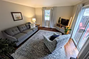 5694 Burning Tree Ln, Macungie, PA 18062 - Photo 6