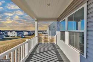 2890 Hawk Vly Ct, Center Valley, PA 18034 - Photo 18