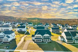 2890 Hawk Vly Ct, Center Valley, PA 18034 - Photo 2