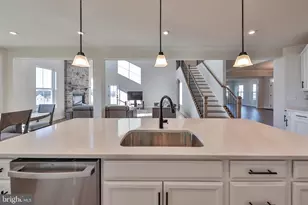 2890 Hawk Vly Ct, Center Valley, PA 18034 - Photo 12