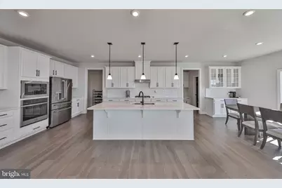 2890 Hawk Valley Court, Center Valley, PA 18034 - Photo 8