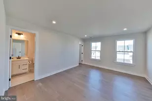 2890 Hawk Vly Ct, Center Valley, PA 18034 - Photo 28