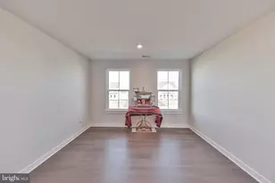 2890 Hawk Vly Ct, Center Valley, PA 18034 - Photo 28