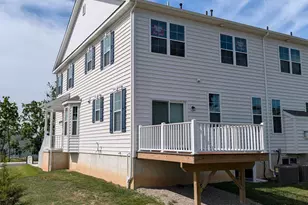 625 Fountain Vw Cir, Allentown, PA 18104 - Photo 6