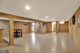 815 N 22nd St, Allentown, PA 18104 - Photo 22