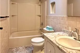 53 Eisenhower Cir, Whitehall, PA 18052 - Photo 18