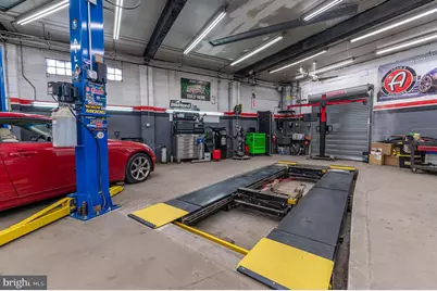 2227 N 3rd Avenue, Whitehall, PA 18052 - Photo 18