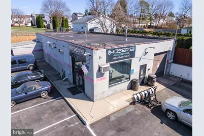 2227 N 3rd Avenue, Whitehall, PA 18052 - Photo 2