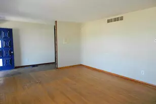 1055 Pine Tree Dr, Slatington, PA 18080 - Photo 12