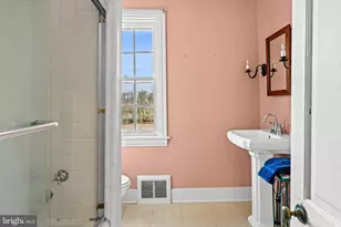 2016 Stonesthrow Rd, Bethlehem, PA 18015 - Photo 40