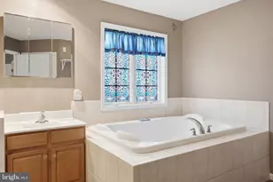 5529 Summit St, Whitehall, PA 18052 - Photo 30