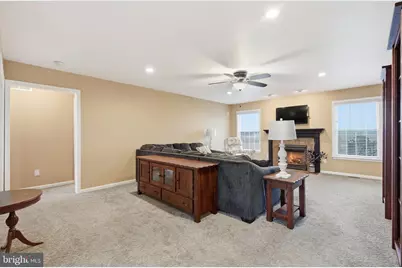 5529 Summit Street, Whitehall, PA 18052 - Photo 8