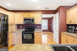 5529 Summit St, Whitehall, PA 18052 - Photo 14