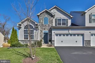 3872 Mink Rd, Emmaus, PA 18049 - Photo 1