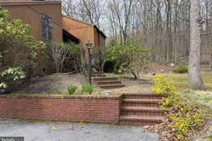 2253 Skyline Dr, Slatington, PA 18080 - Photo 2