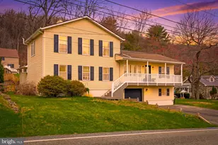 5193 Vera Cruz Rd, Center Valley, PA 18034 - Photo 2