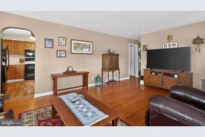 1984 Troxell Street, Allentown, PA 18109 - Photo 6