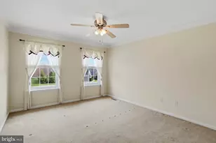 2001 Rolling Meadow Dr, Macungie, PA 18062 - Photo 18